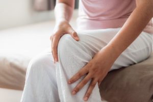 Knee Pain Care in Dearborn and Jackson, Michigan